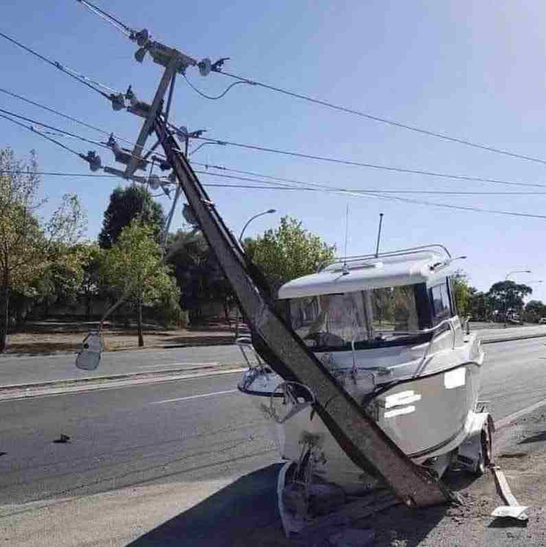 Boat on Road 20