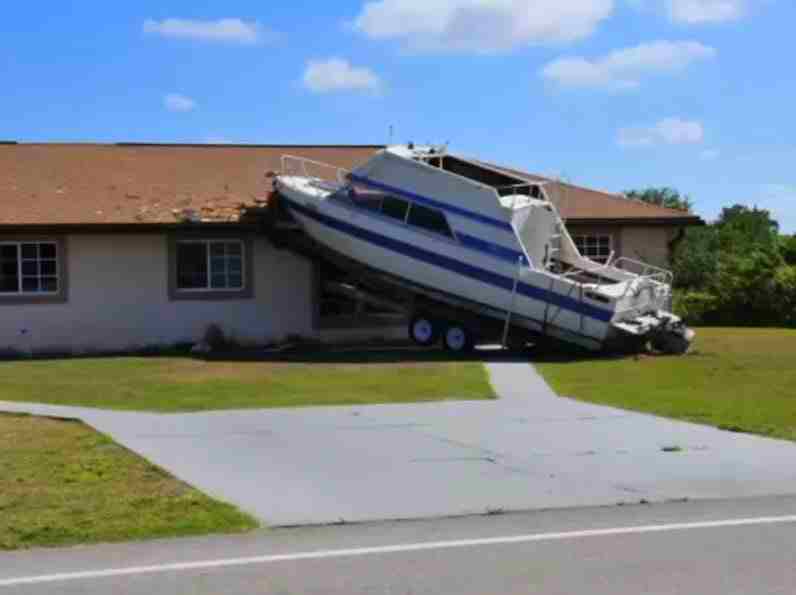 Boat on Road 23