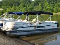 Bob and Patty Sun tracker Pontoon