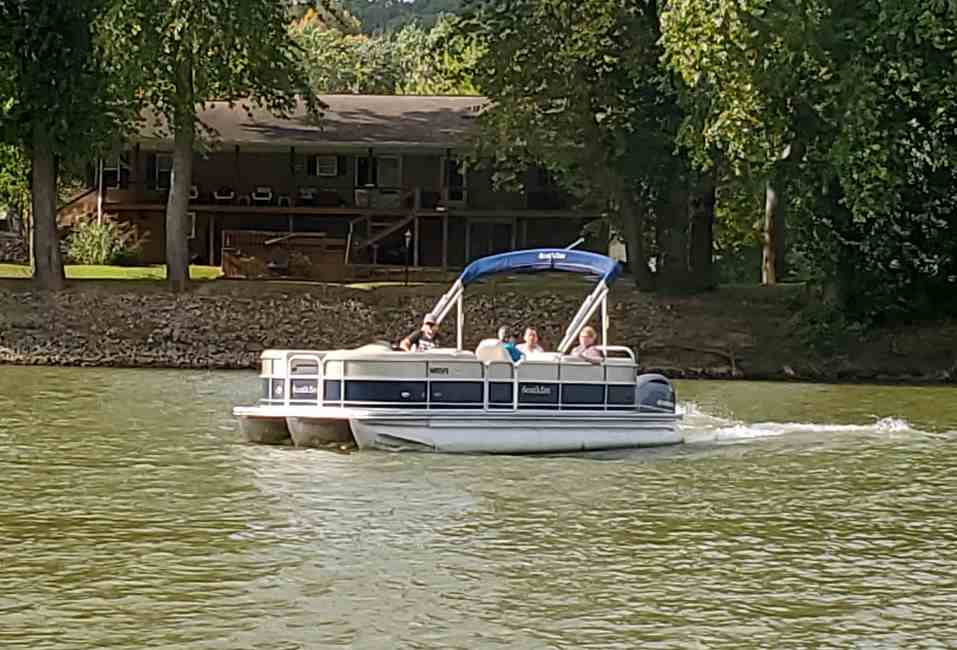 Jim and Lynette South Bay Pontoon