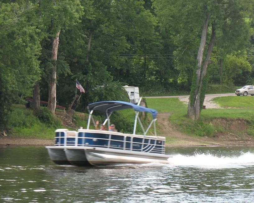 Bruce and Tammy's Pontoon