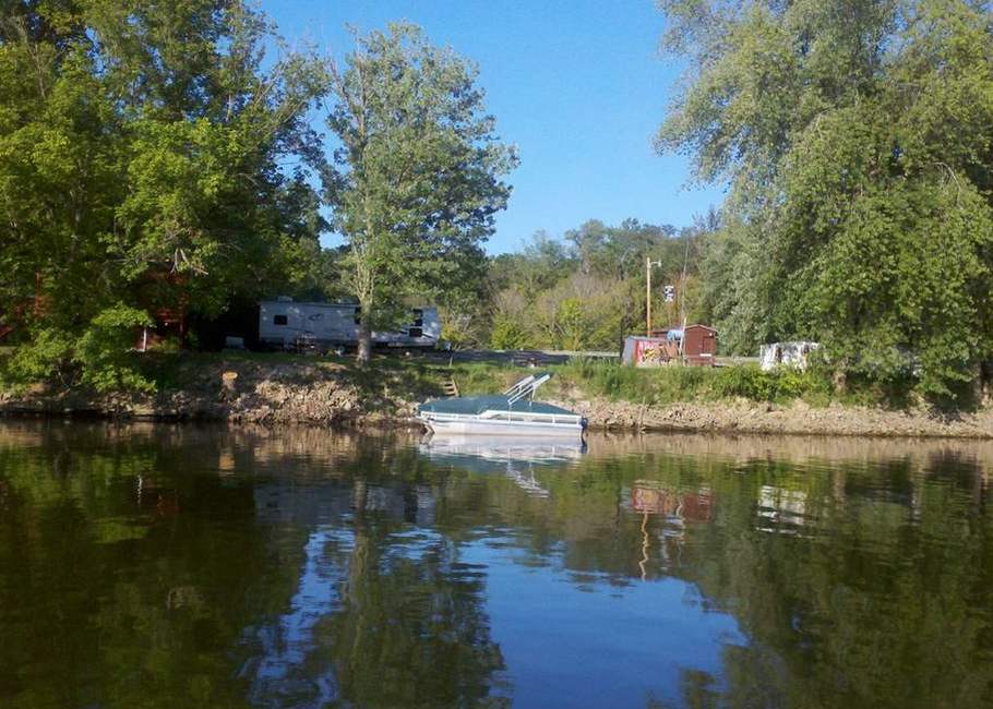 Harvey and Tracy's Pontoon